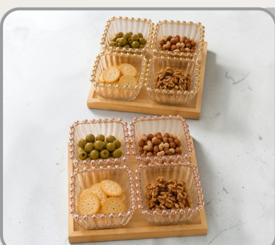 Set x4 cazuelas de vidrio transparente surtidos con detalle rosé y dorado con tabla｜玫瑰金及金色装饰透明玻璃小碗四件套（配木板）