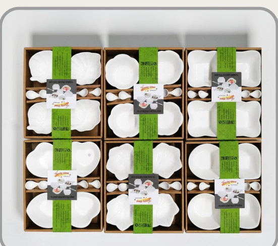 Set x4 cazuelas de cerámica con cuchara Diseños surtidos｜陶瓷小碗四件套（带勺，混款）
